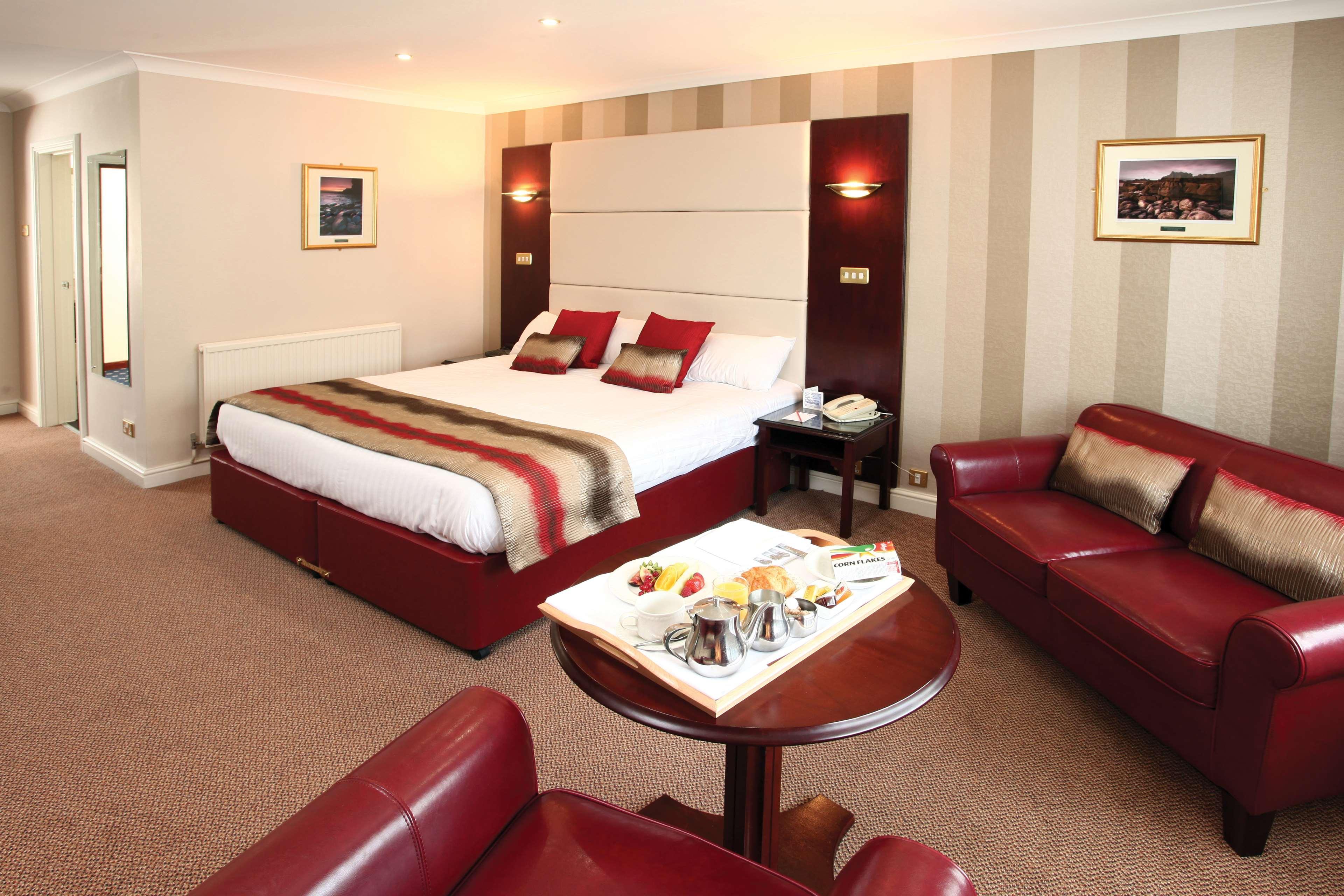 Best Western Premier Heronston Hotel & Spa Bridgend  Εξωτερικό φωτογραφία
