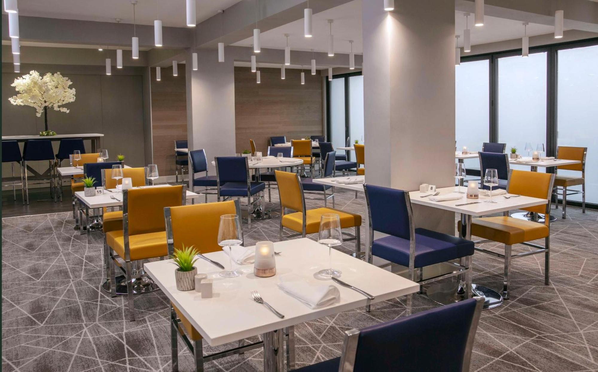 Best Western Premier Heronston Hotel & Spa Bridgend  Εξωτερικό φωτογραφία