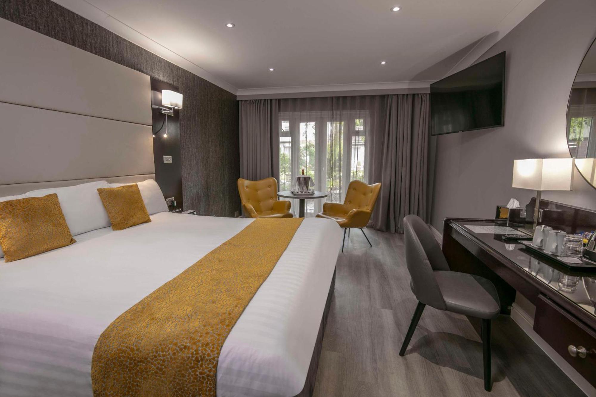 Best Western Premier Heronston Hotel & Spa Bridgend  Εξωτερικό φωτογραφία