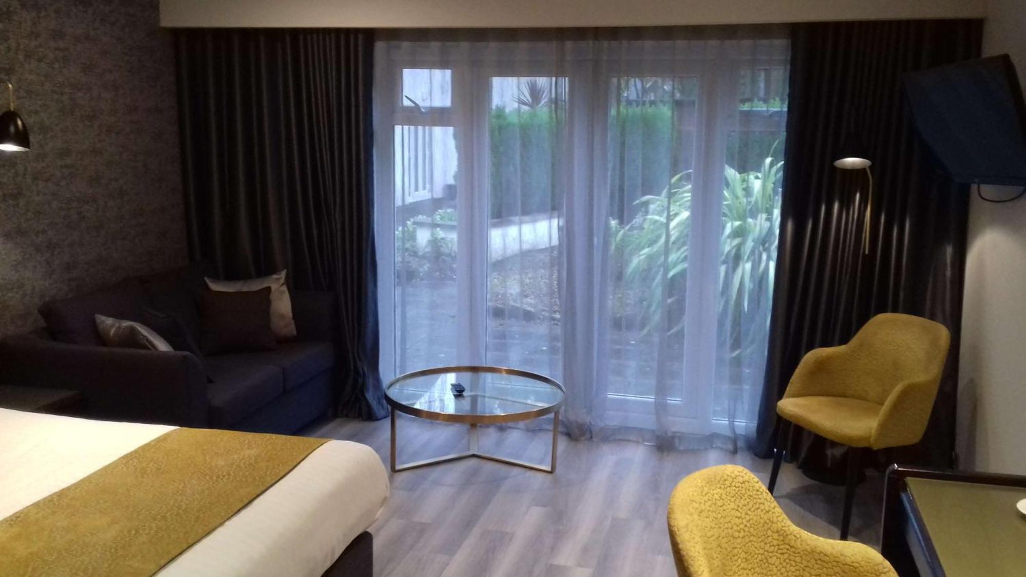 Best Western Premier Heronston Hotel & Spa Bridgend  Εξωτερικό φωτογραφία