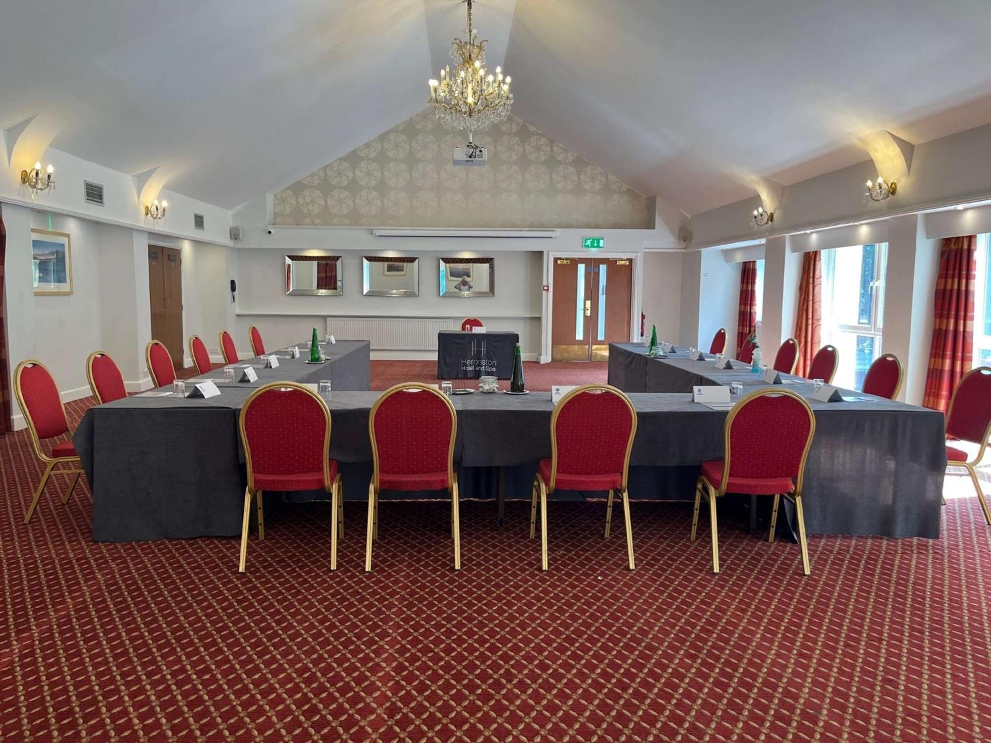 Best Western Premier Heronston Hotel & Spa Bridgend  Εξωτερικό φωτογραφία